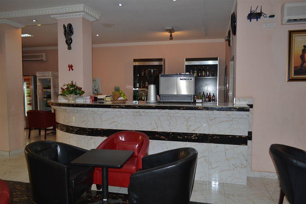 Hotel Mansel Yaoundé Exterior photo