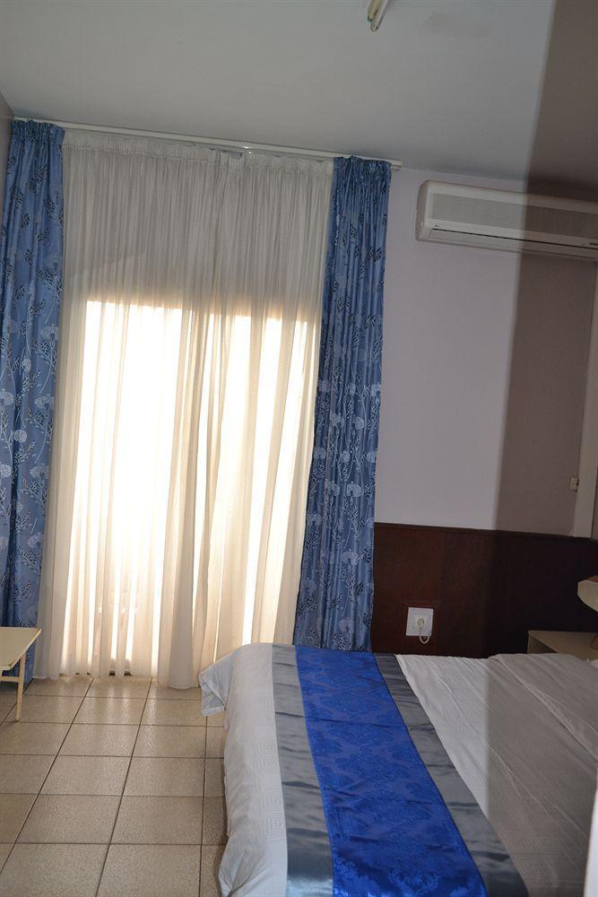 Hotel Mansel Yaoundé Exterior photo