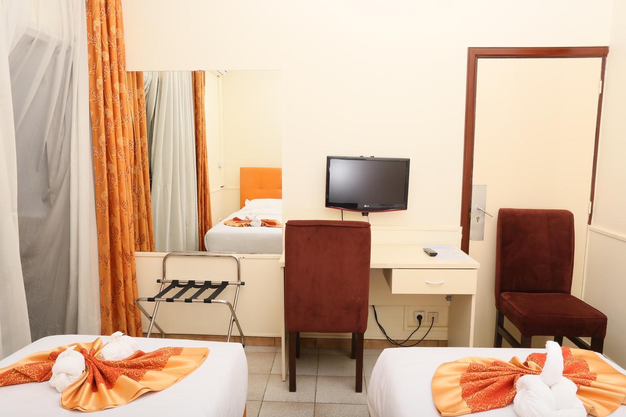 Hotel Mansel Yaoundé Exterior photo