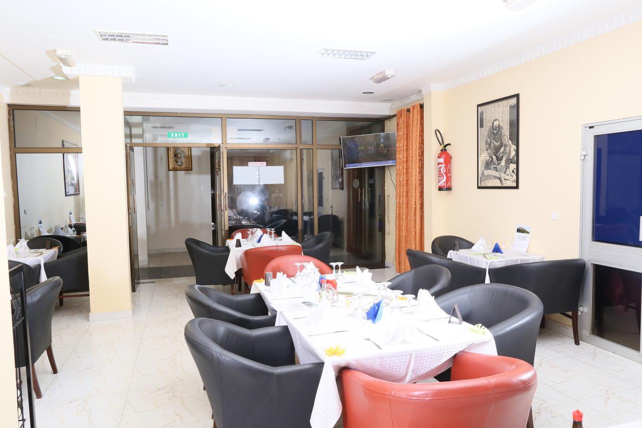 Hotel Mansel Yaoundé Exterior photo