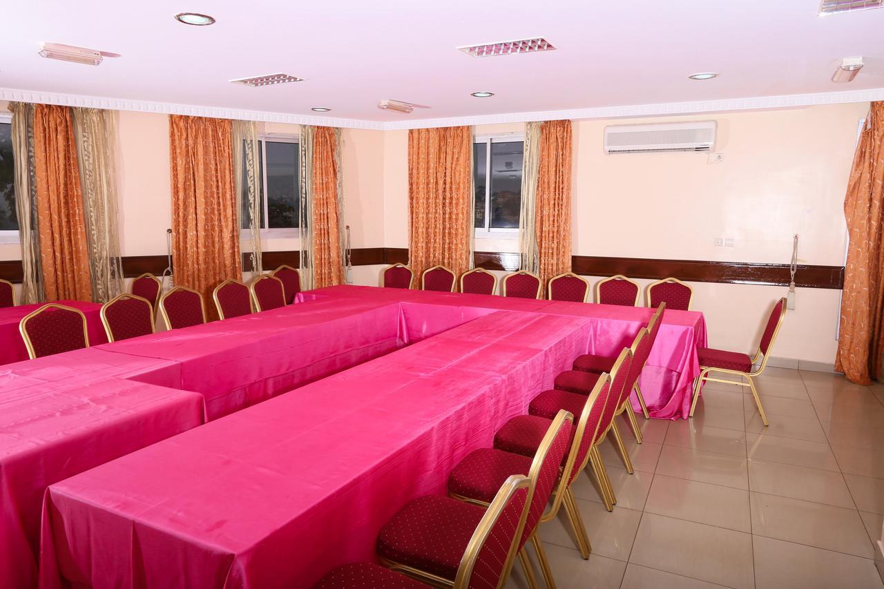 Hotel Mansel Yaoundé Exterior photo