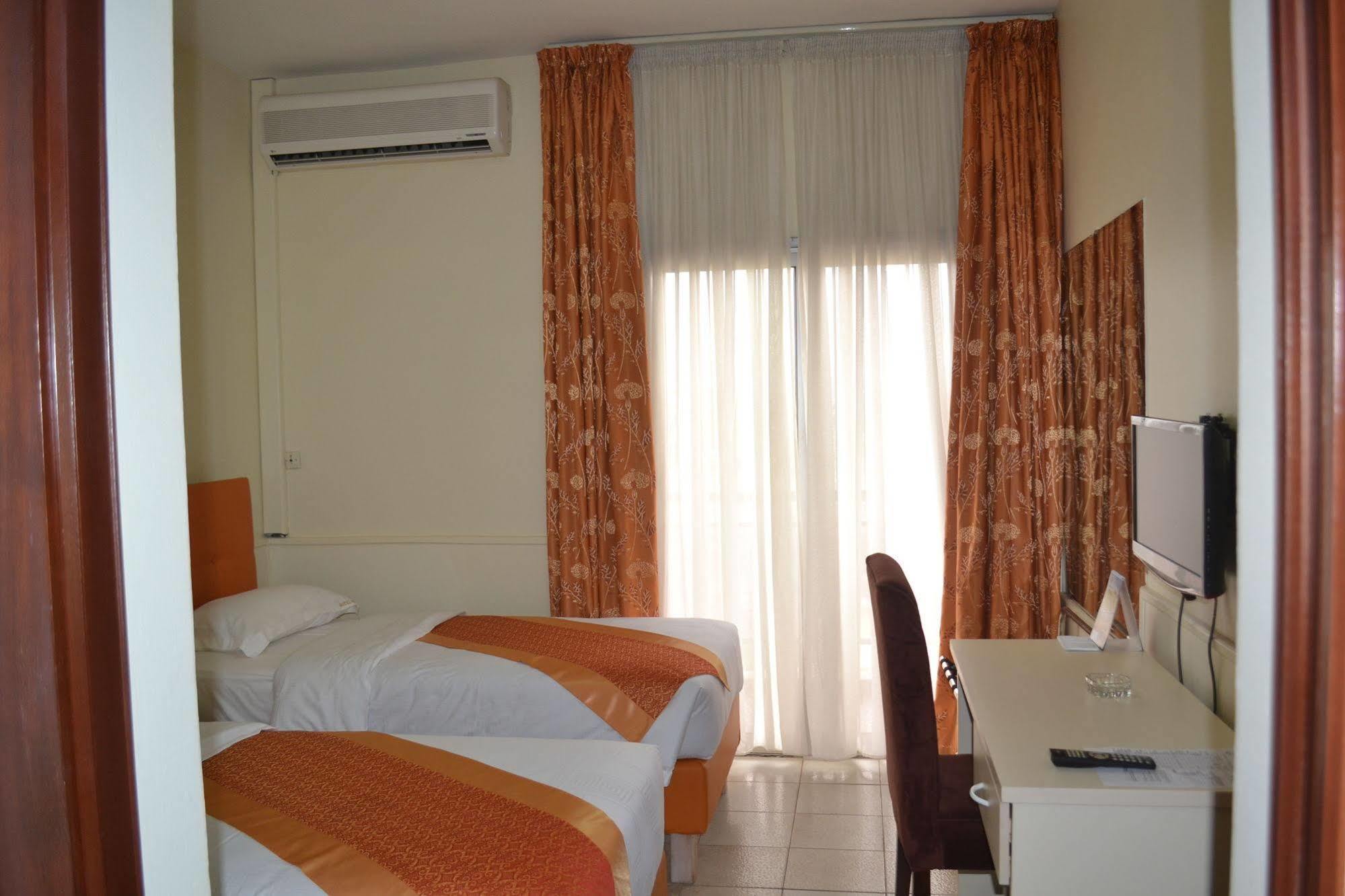 Hotel Mansel Yaoundé Exterior photo
